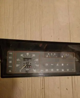 Mitsubishi Space Wagon Speedometer (instrument cluster) 6047810020 A223
