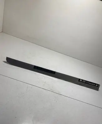 Volkswagen Touran I Dashboard glove box trim 1T1858415