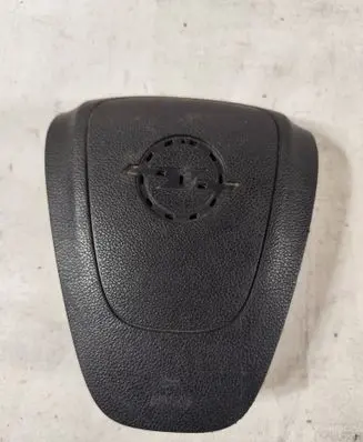 Opel Zafira C Steering wheel airbag cover 3064104