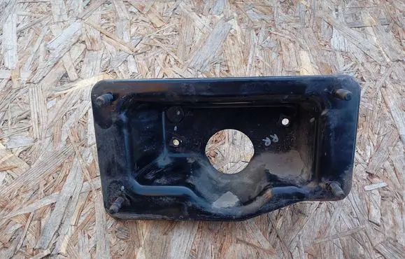 Hyundai i30 Rear bumper mounting bracket