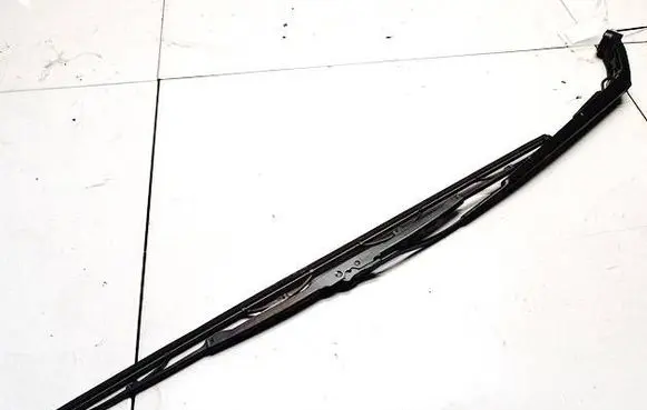 Toyota Yaris Front wiper blade arm 7108