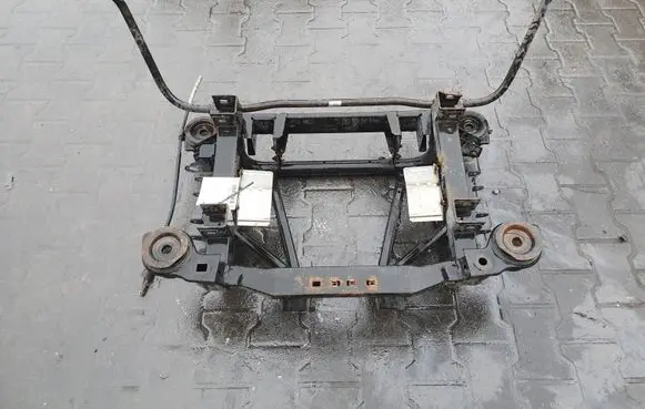 Maserati Quattroporte Rear axle beam 
