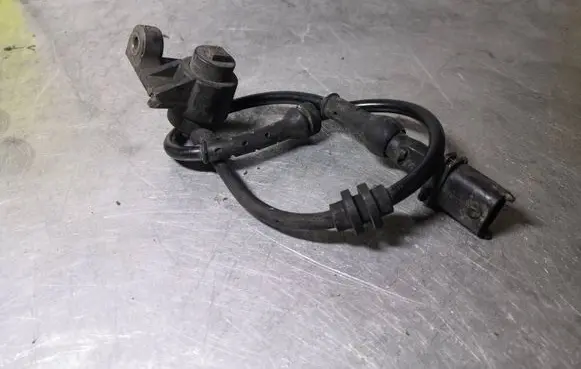 Opel Corsa C ABS brake wheel speed sensor 09115064