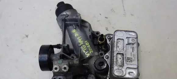 Mercedes-Benz Vito Viano W447 Oil filter mounting bracket