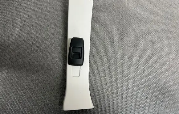 Peugeot Expert Seat belt height adjuster 9811404680 98088475BJ 9478