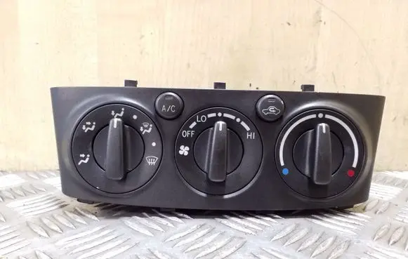 Toyota Avensis T250 Climate control unit 5590005120 MB1465700754