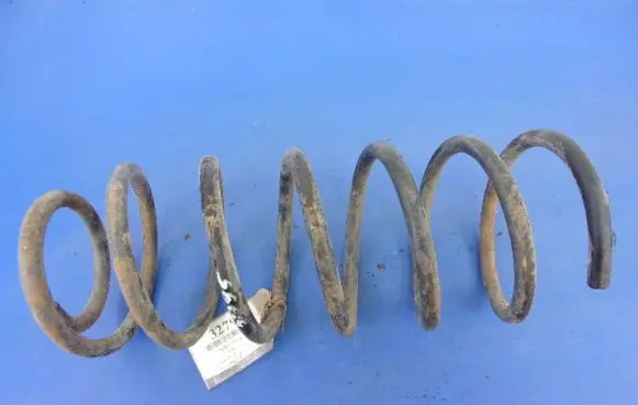Volkswagen Jetta II Front coil spring