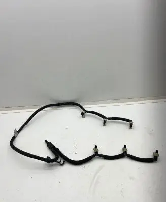 Land Rover Discovery 4 - LR4 Fuel return line/hose 9X2Q9K022BE 0445130039