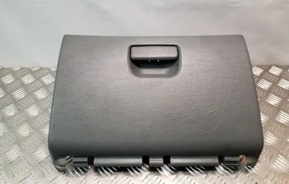 Chrysler Grand Voyager IV Glove box