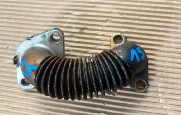 Iveco Daily 6th gen EGR valve line/pipe/hose 5802795682
