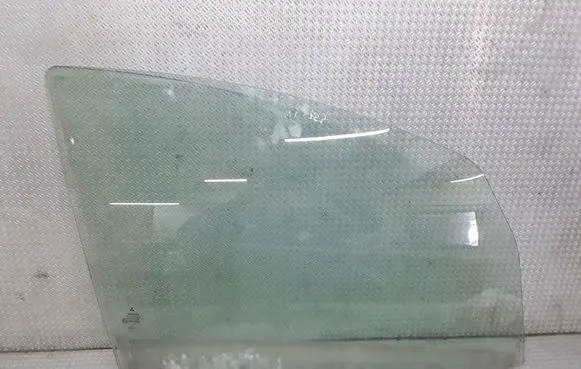 Mitsubishi Colt Front door window glass four-door