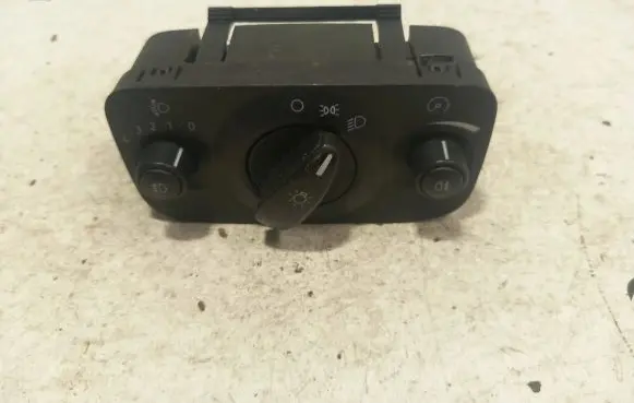 Ford Mondeo MK IV Light switch 6G9T13A024AF 04066405