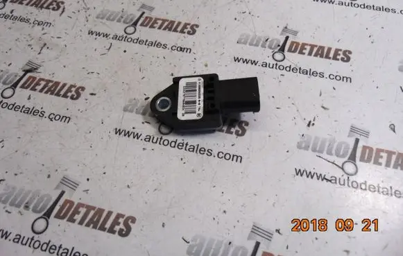 Mercedes-Benz B W245 Airbag deployment crash/impact sensor A1698202226