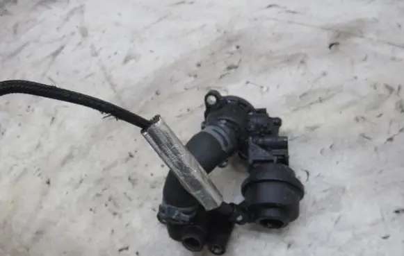 Audi A8 S8 D4 4H Coolant heater control valve GMAUTO4574097