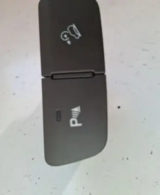 Opel Mokka Parking (PDC) sensor switch 202010119