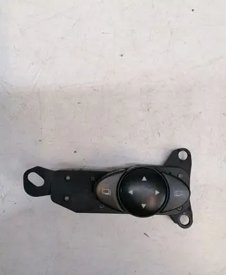 Mercedes-Benz E W211 Wing mirror switch 2118215379