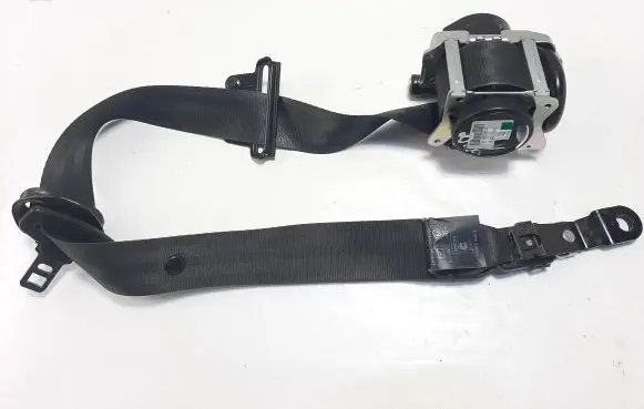 Volvo V40 Front seatbelt 619946000 P31390454