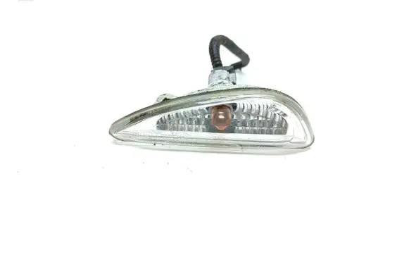 Hyundai i30 Front fender indicator light