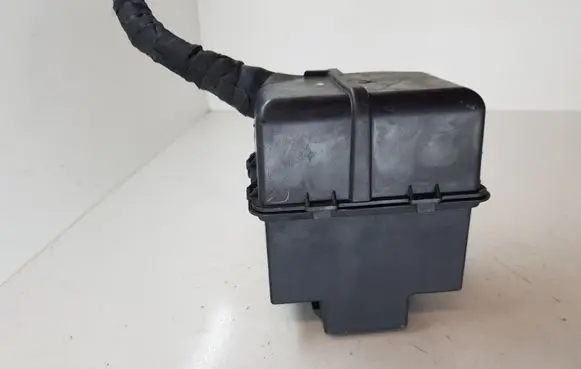 Volkswagen Sharan Fuse module 7N0937311