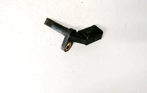 Volkswagen Phaeton ABS brake wheel speed sensor 0265007405 4E0927804