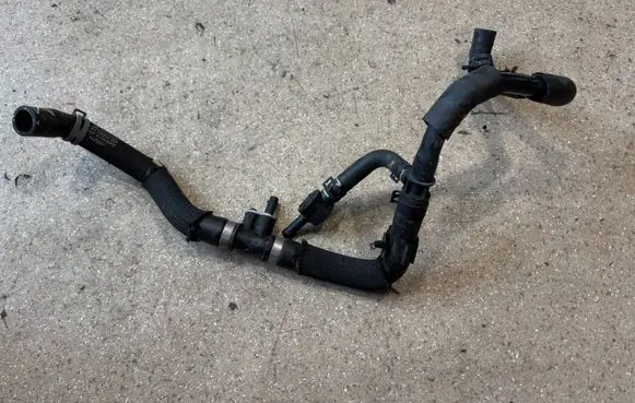 Audi e-tron Electric car engine cooling hoses/pipes 4KL819372 4KL819372C