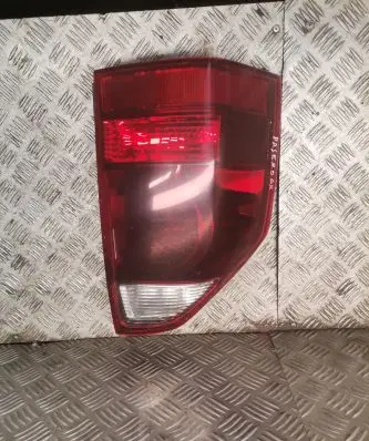 Mitsubishi Pajero Rear/tail lights p3157