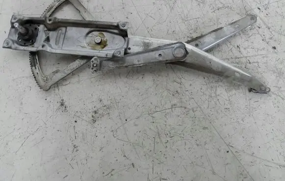 Opel Corsa B Front door manual window regulator 