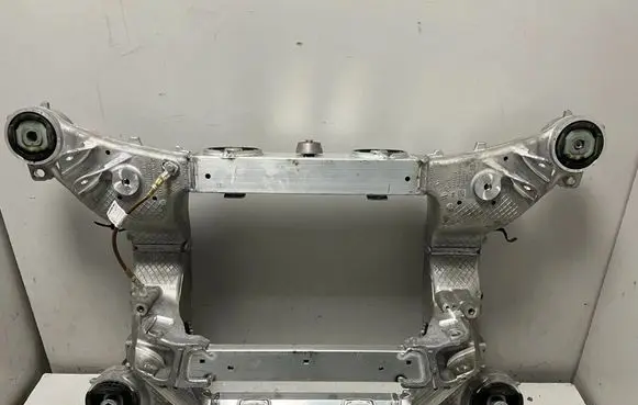BMW 5 G60 G61 Rear subframe 6889439 8836859