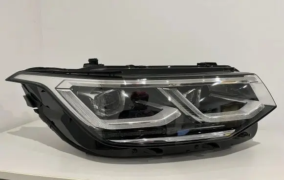 Volkswagen Tiguan Headlight/headlamp 5NB941082H