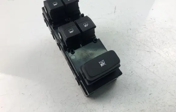 KIA Rio Electric window control switch 93570H8100WK