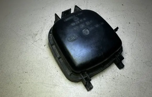 Mercedes-Benz ML W163 Headlight/headlamp dust cover 1638200749 22316900