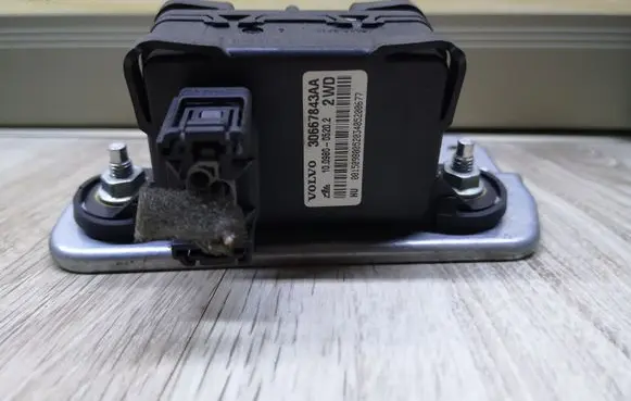 Volvo V70 ESP acceleration yaw rate sensor