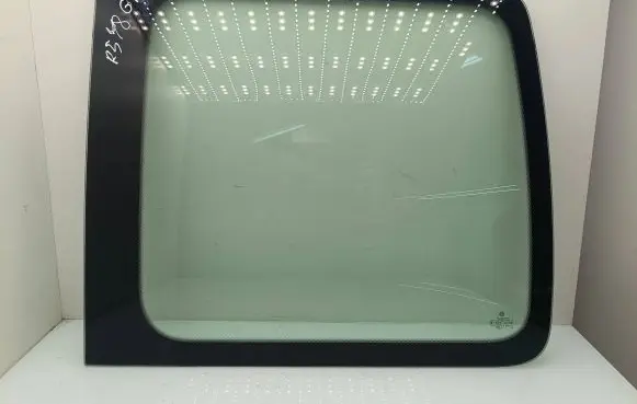 Volkswagen Caddy Rear side window 2K0845331L 43R001583 DOT682M3232AS2