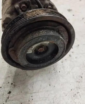 Volkswagen PASSAT B5.5 Air conditioning (A/C) compressor (pump) 8D0260808 GE4472208181 7SBU16C
