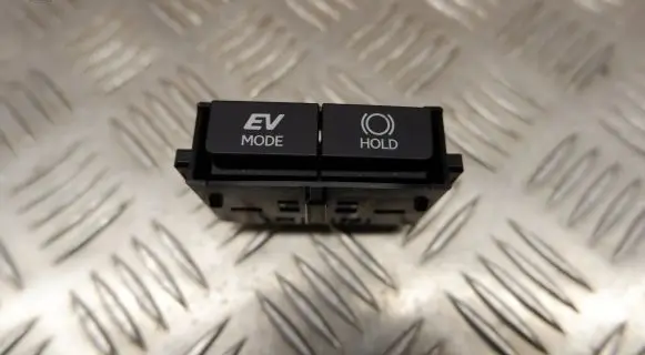 Lexus ES 300h (7th Gen) A set of switches 