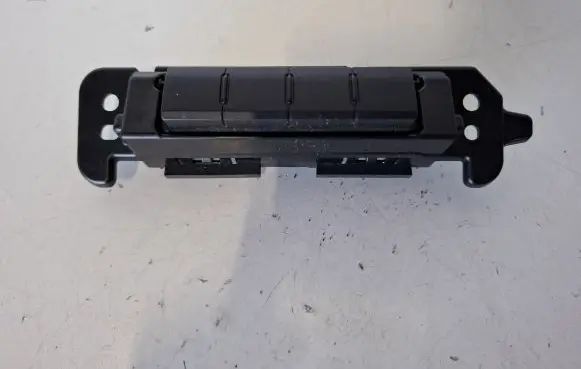 Other switches/knobs/shifts