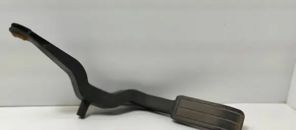 Volkswagen Golf II Accelerator throttle pedal 191721511