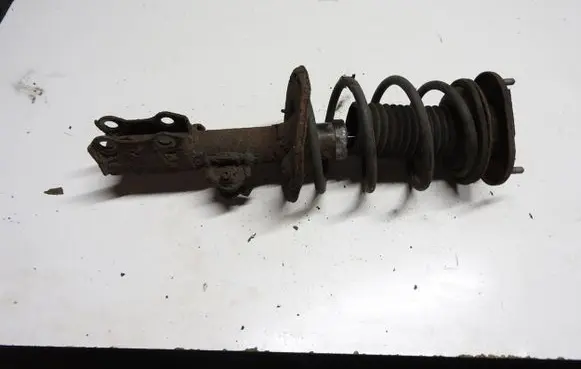 Toyota Auris 150 Front shock absorber with coil spring 026trrty31eraqa