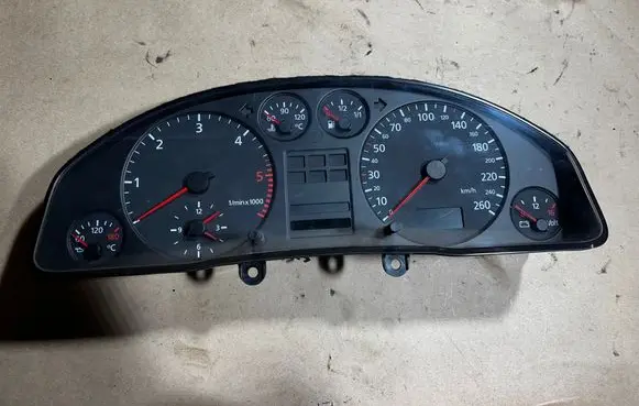 Audi A6 S6 C5 4B Speedometer (instrument cluster) 4B0919860E 110008888001