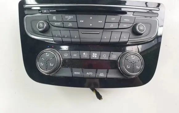 Peugeot 508 Climate control unit 96656641XZ E1060719
