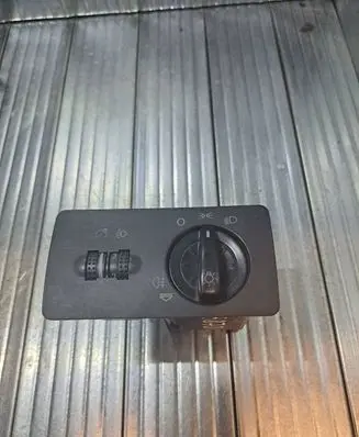 Skoda Fabia Mk1 (6Y) Light switch 6Y1941531