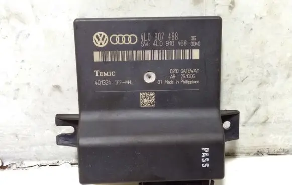 Audi A6 Allroad C6 Gateway control module 4L0907468 4L0910468