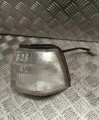 Mazda 626 Front indicator light