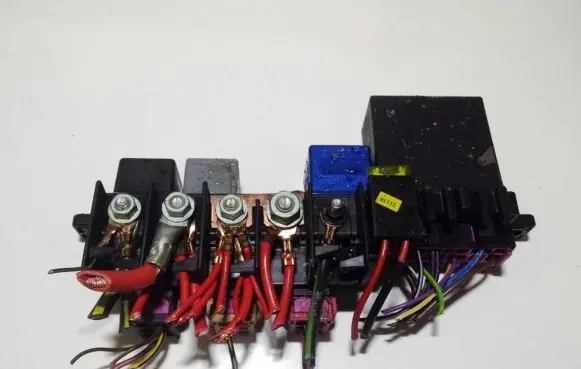 Volkswagen PASSAT B5.5 Fuse box set