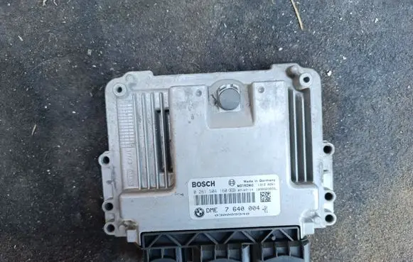 Mini One - Cooper Coupe R56 Engine control unit/module 7640004