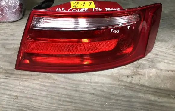 Audi A5 8T 8F Rear/tail lights 8T0945096