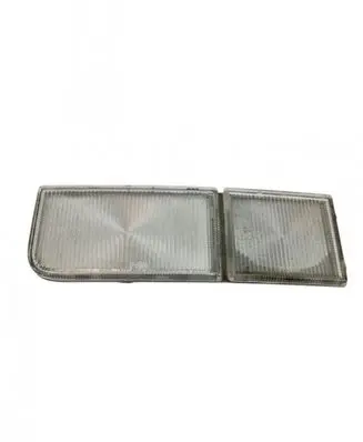 Volkswagen PASSAT B4 Front reflector 125084B