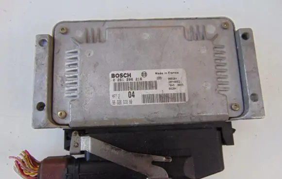 Peugeot 206 Engine control unit/module 9632693980 0261206216