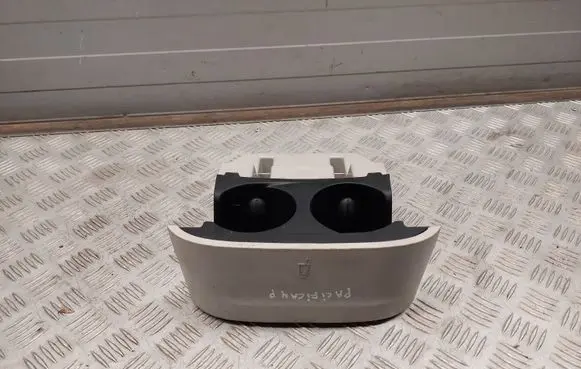 Chrysler Pacifica Cup holder 