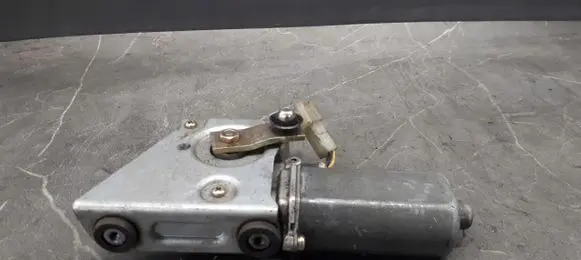 Suzuki Swift Cultus Rear window wiper motor WM42061S